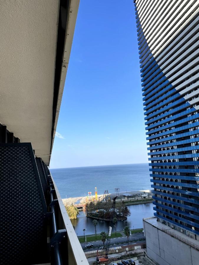 Sea ​​View In Orbi City Batumi Esterno foto