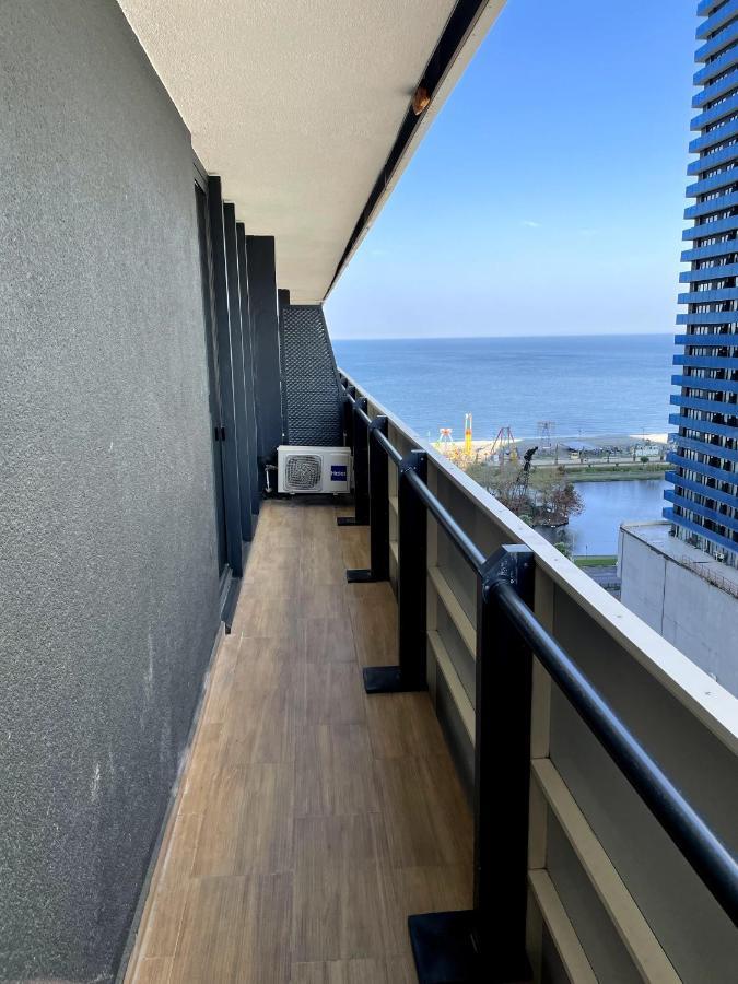 Sea ​​View In Orbi City Batumi Esterno foto