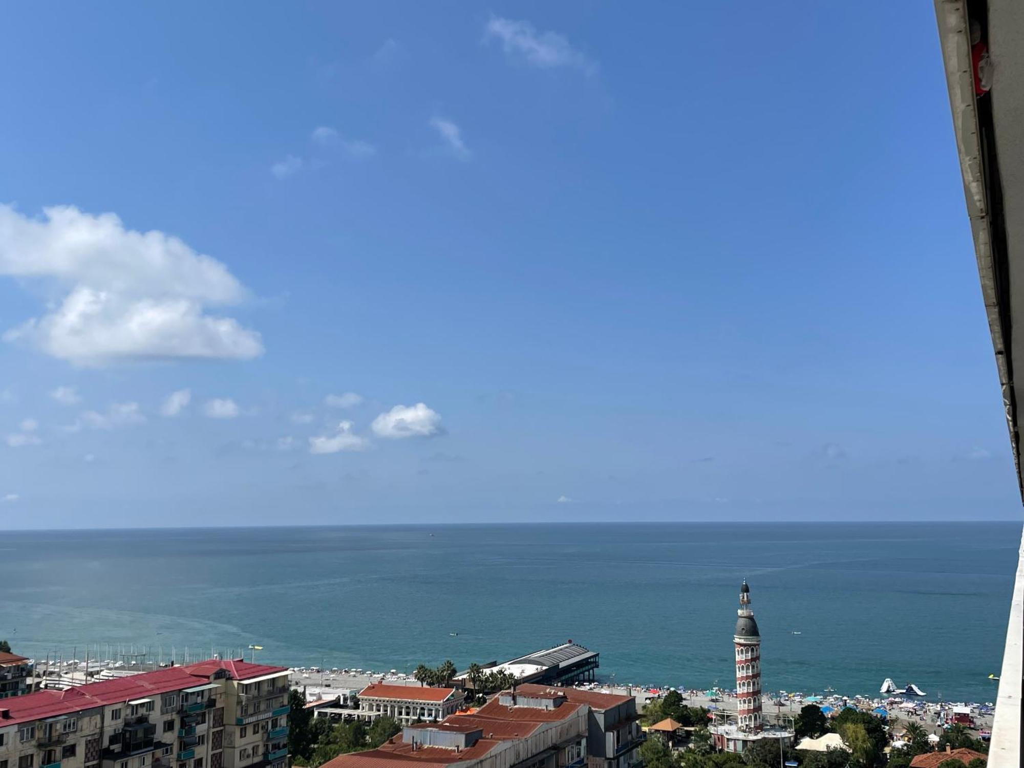 Sea ​​View In Orbi City Batumi Esterno foto