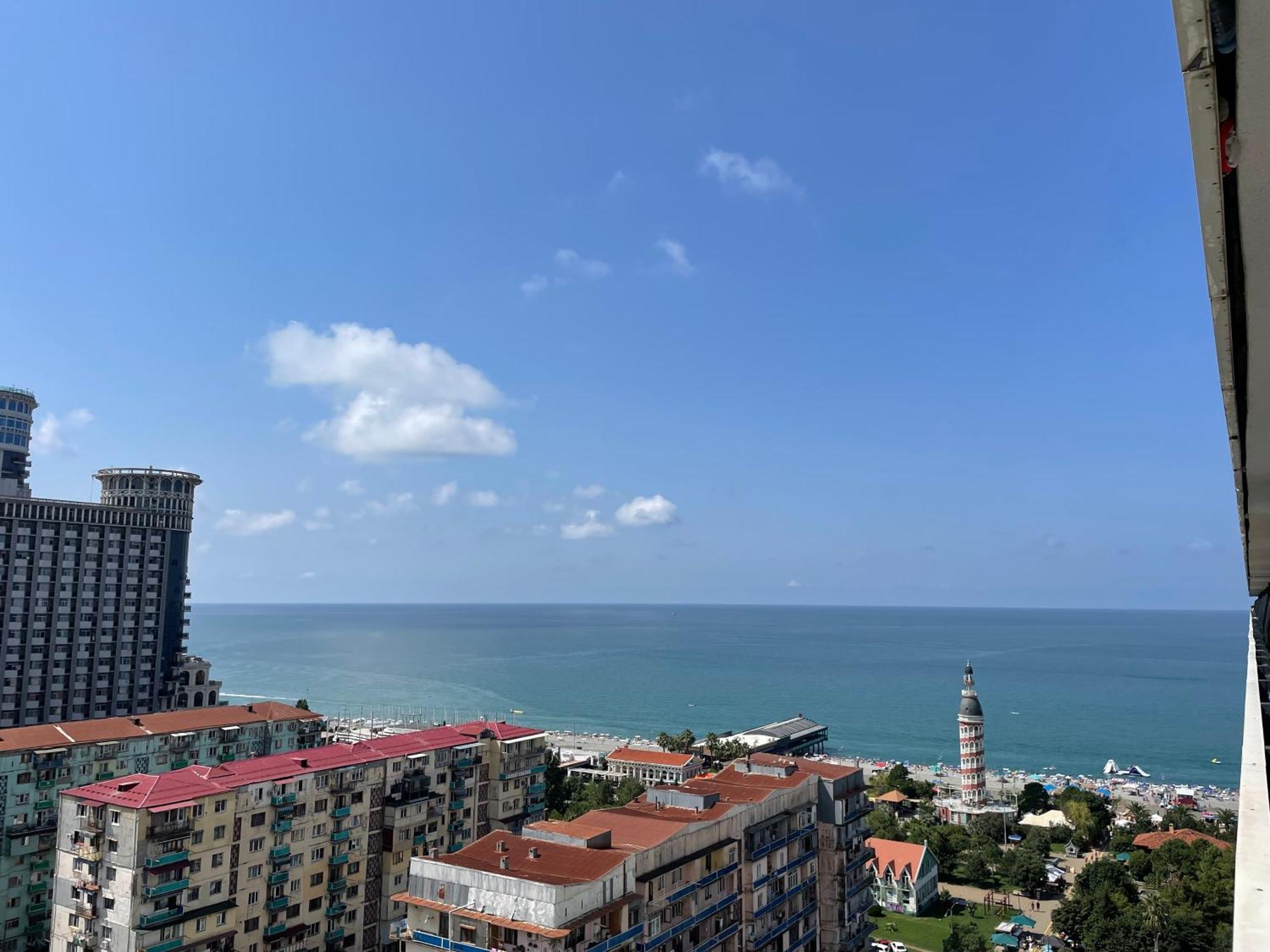 Sea ​​View In Orbi City Batumi Esterno foto